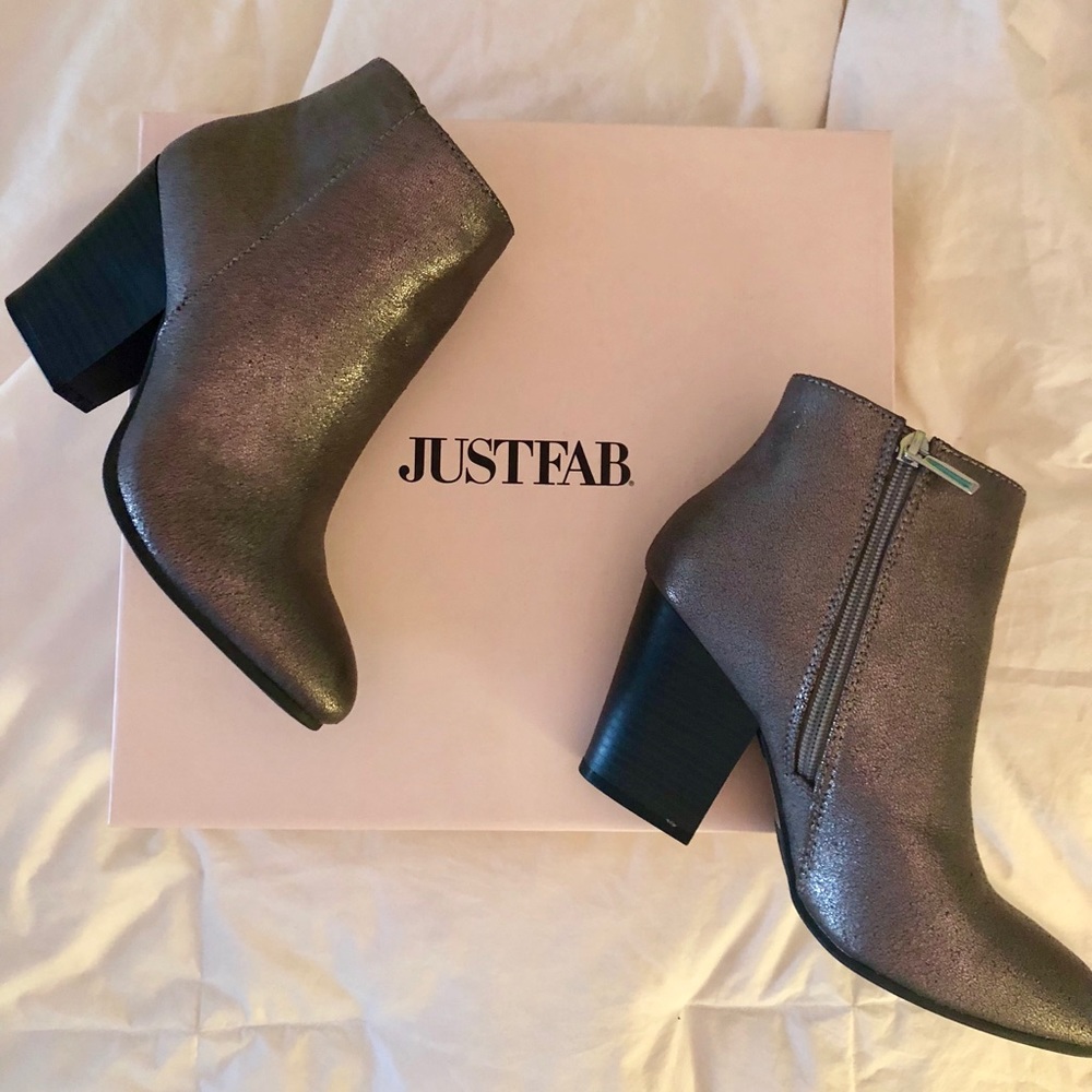 JustFab Eliana Metallic Bootie